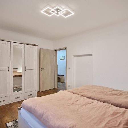 Gaeste- Und Ferienwohnung In Der Sportstadt Riesa Ngoại thất bức ảnh