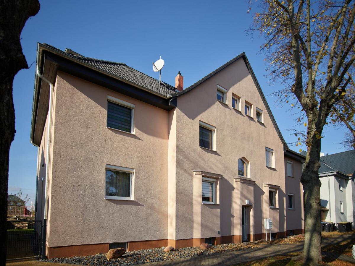 Gaeste- Und Ferienwohnung In Der Sportstadt Riesa Ngoại thất bức ảnh